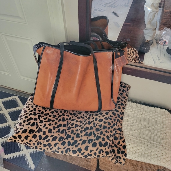 S. Vehr large one of kind leather tote. Vintage late1980's - Picture 5 of 10